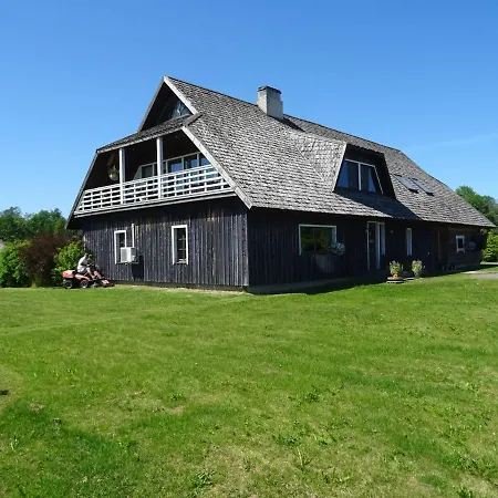 Tiiupesa Gasthuis Hellamaa (Hiiumaa)