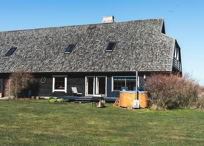 Tiiupesa Guest house Hellamaa (Hiiumaa)